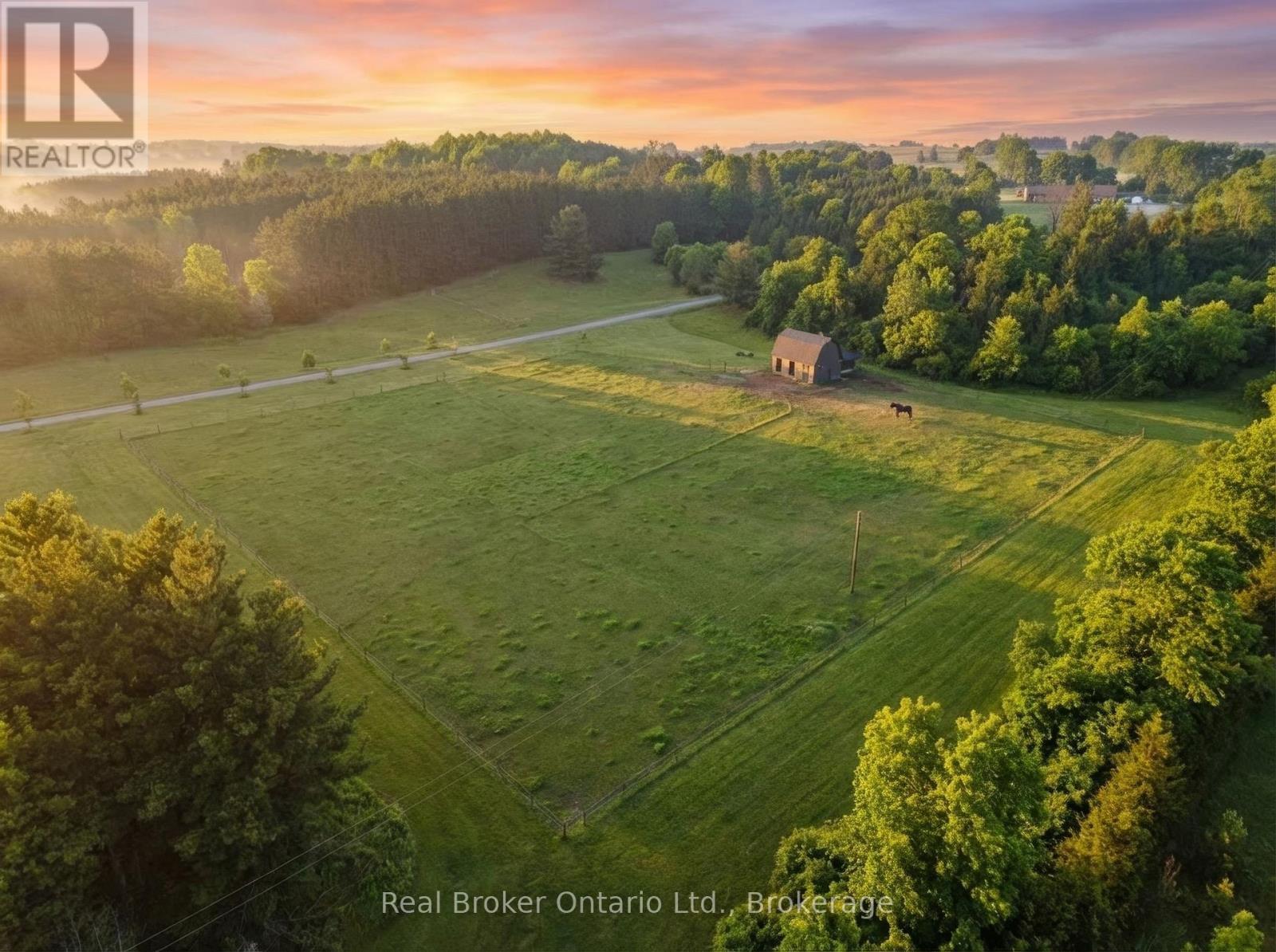 9639 Sideroad 27 Side Road, Erin, ON - Outdoor With View