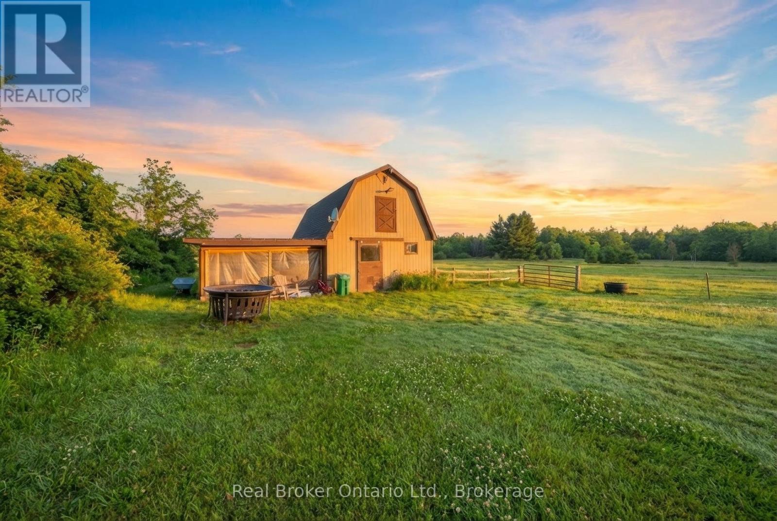 9639 Sideroad 27 Side Road, Erin, ON - Outdoor With View