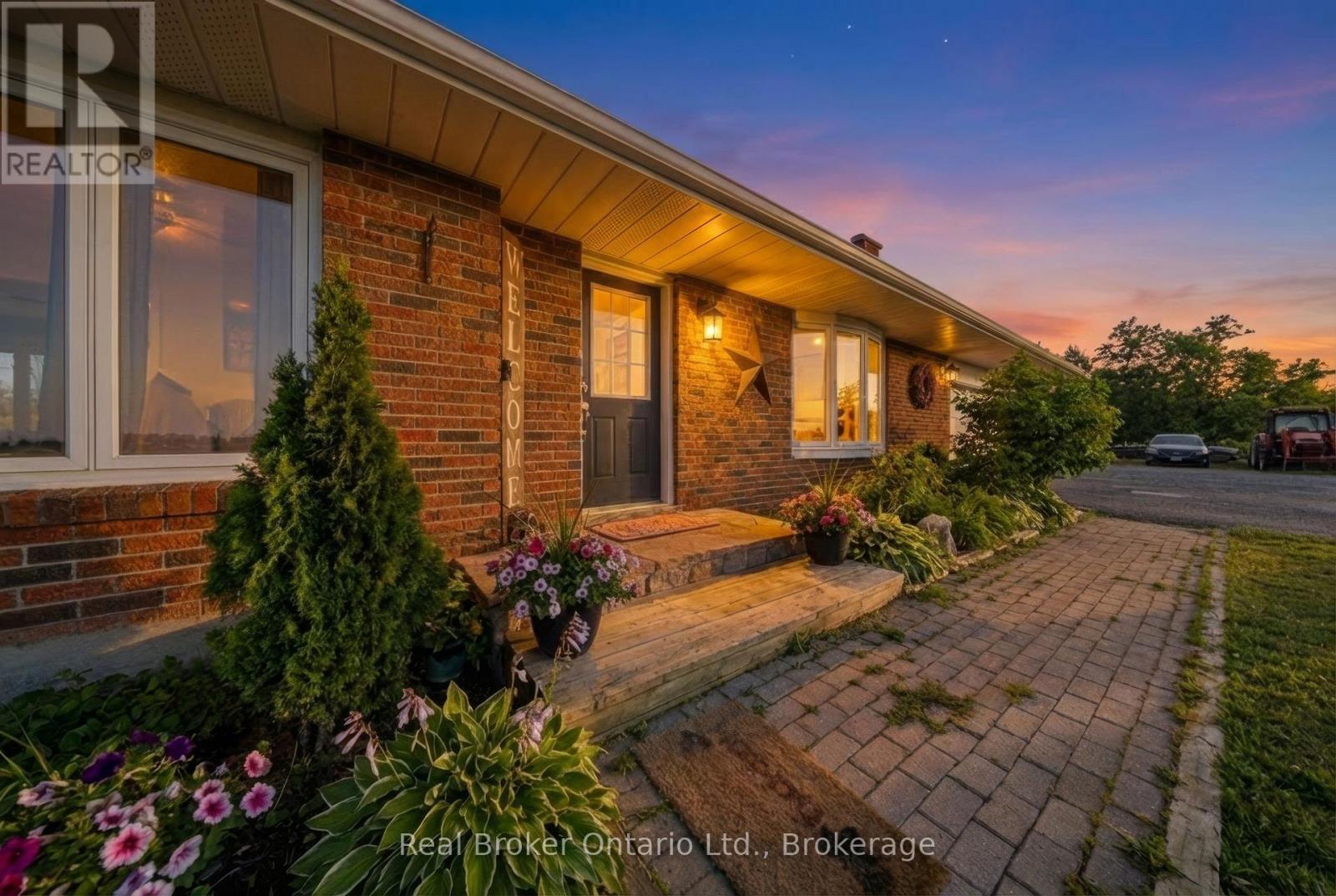 9639 Sideroad 27 Side Road, Erin, ON - Outdoor With View