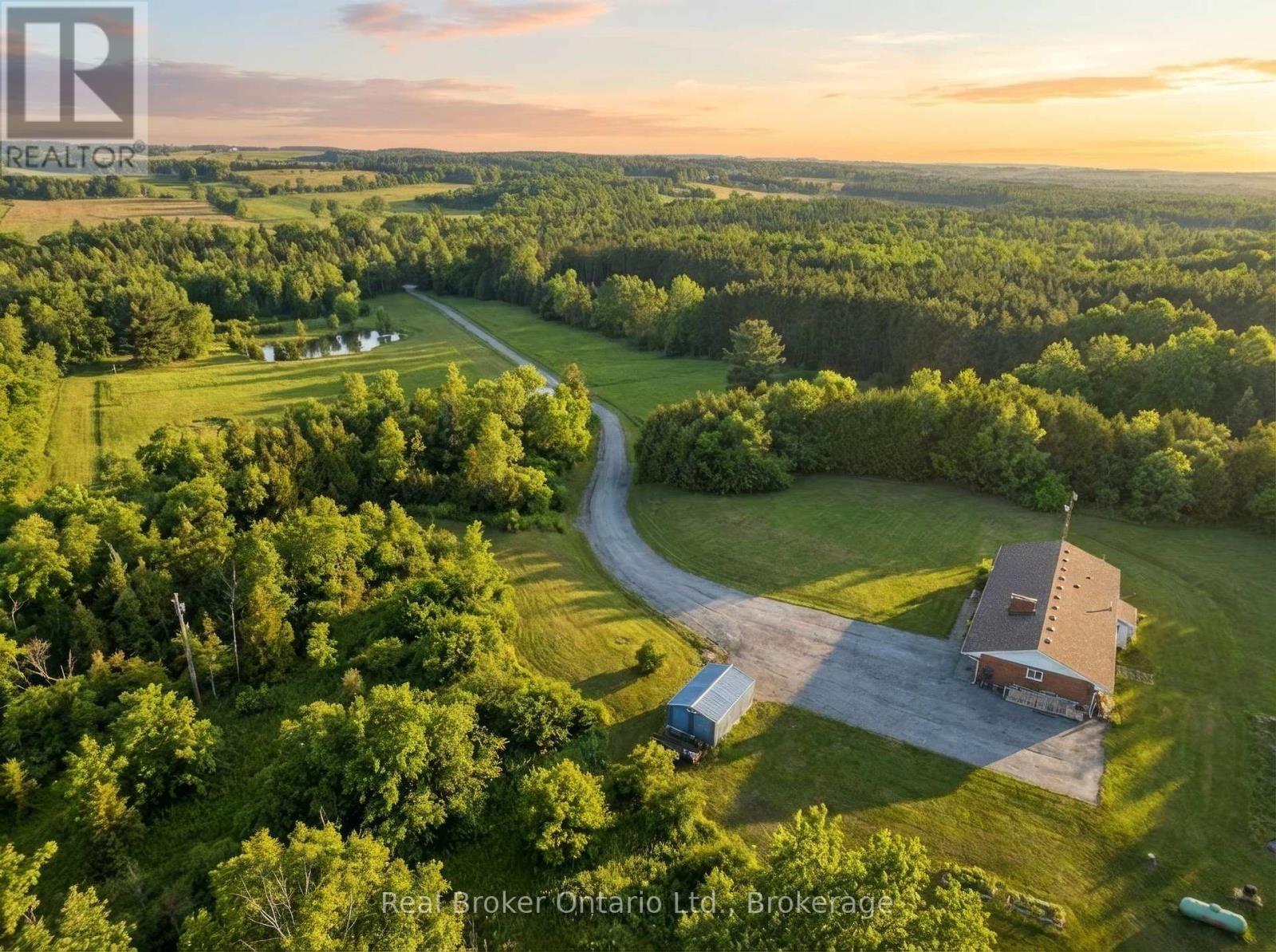 9639 Sideroad 27 Side Road, Erin, ON - Outdoor With View
