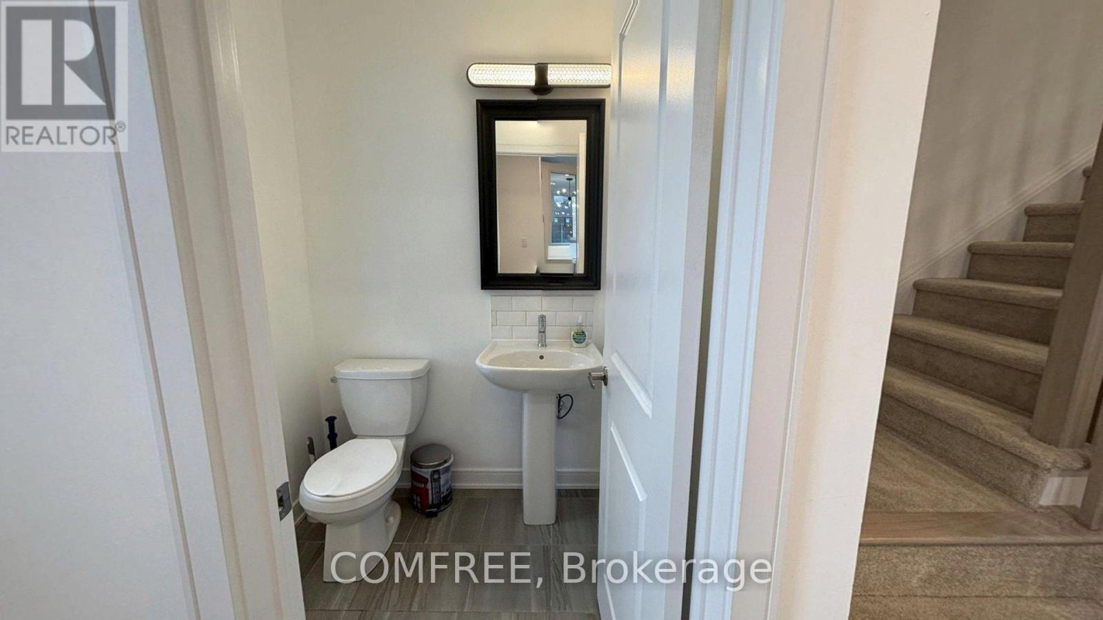 1 Red Maple Lane, Barrie (Innis-Shore), ON - Indoor Photo Showing Bathroom