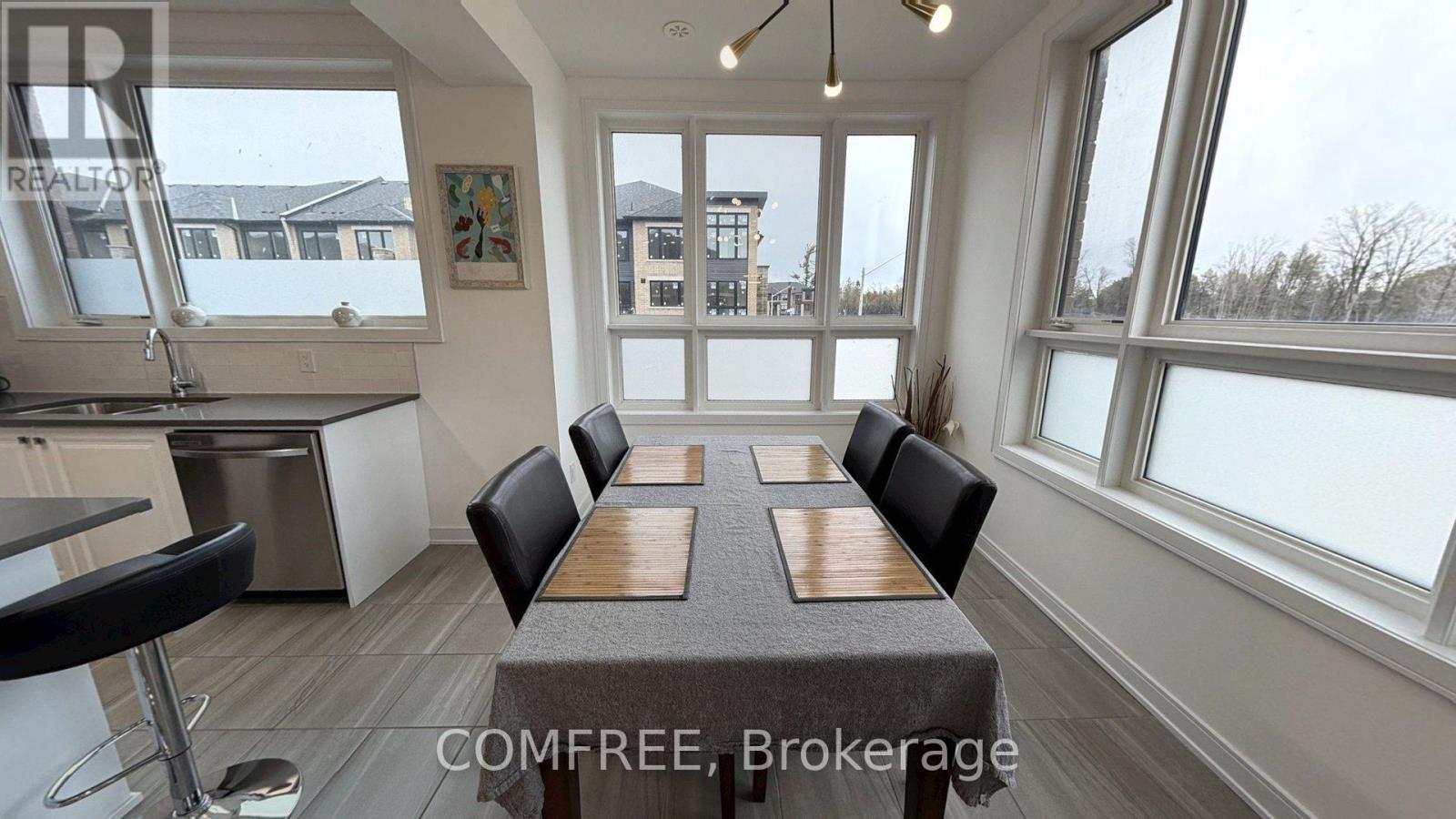 1 Red Maple Lane, Barrie (Innis-Shore), ON - Indoor