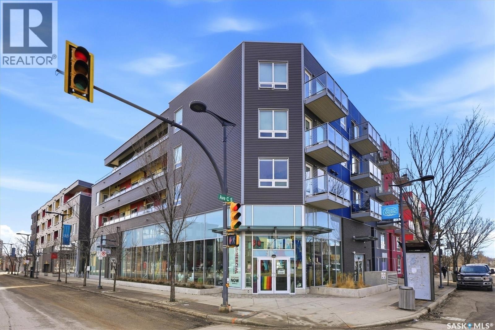 217 404 C Avenue S, Saskatoon, SK - Outdoor With Facade