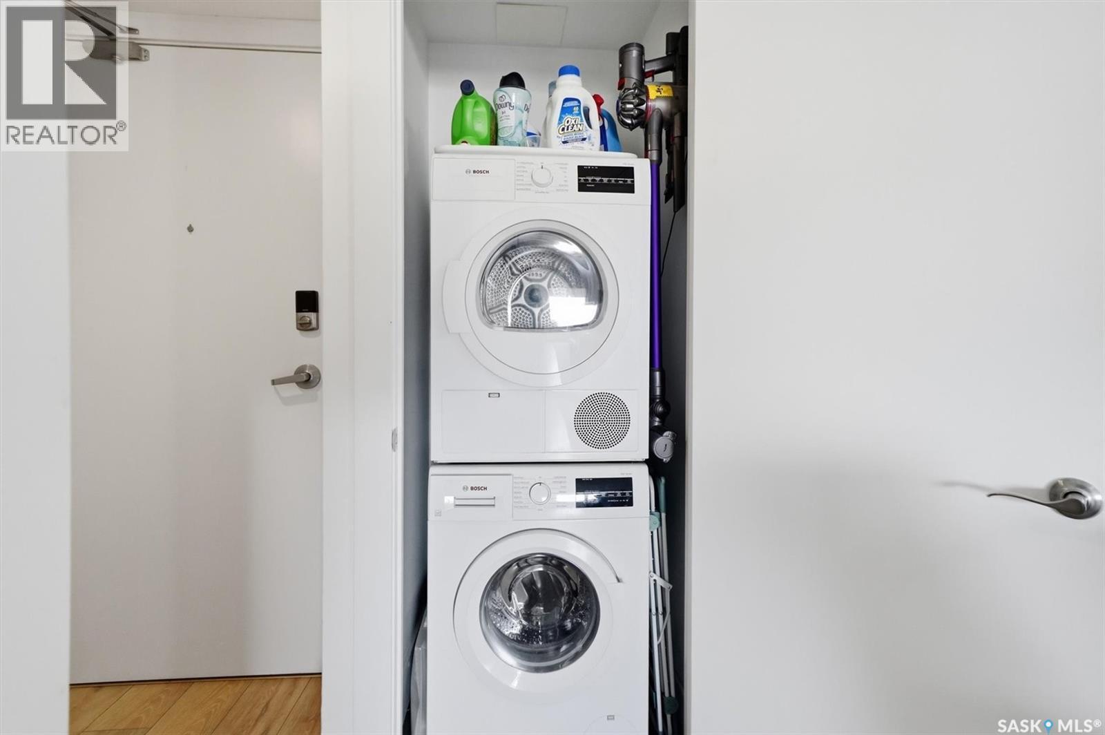 217 404 C Avenue S, Saskatoon, SK - Indoor Photo Showing Laundry Room