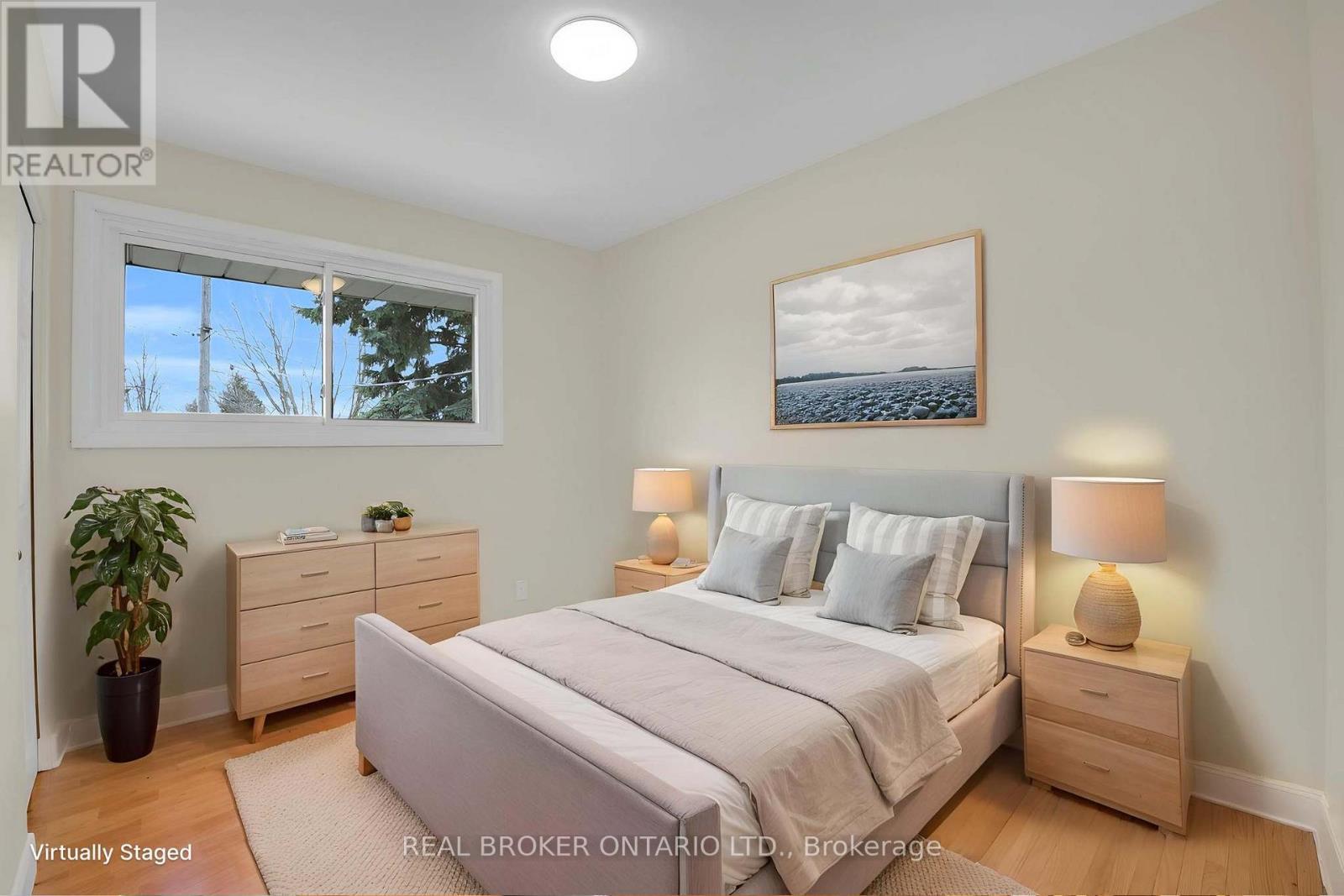 37 Nicklin Crescent, Guelph, ON - Indoor Photo Showing Bedroom