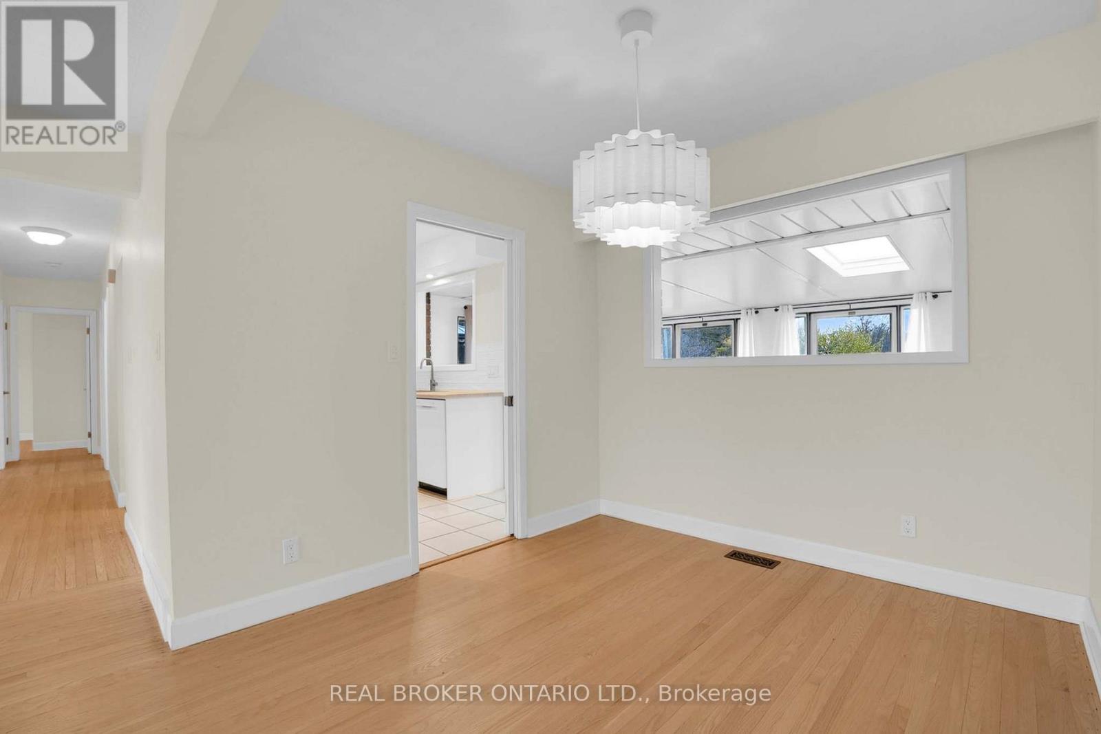 37 Nicklin Crescent, Guelph, ON - Indoor Photo Showing Other Room