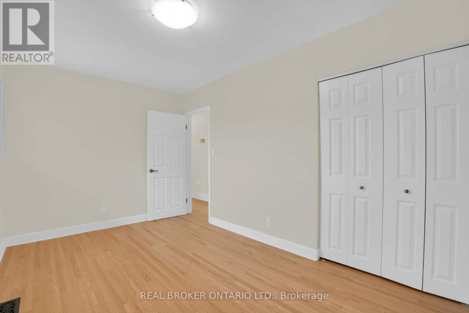 37 Nicklin Crescent, Guelph, ON - Indoor Photo Showing Other Room