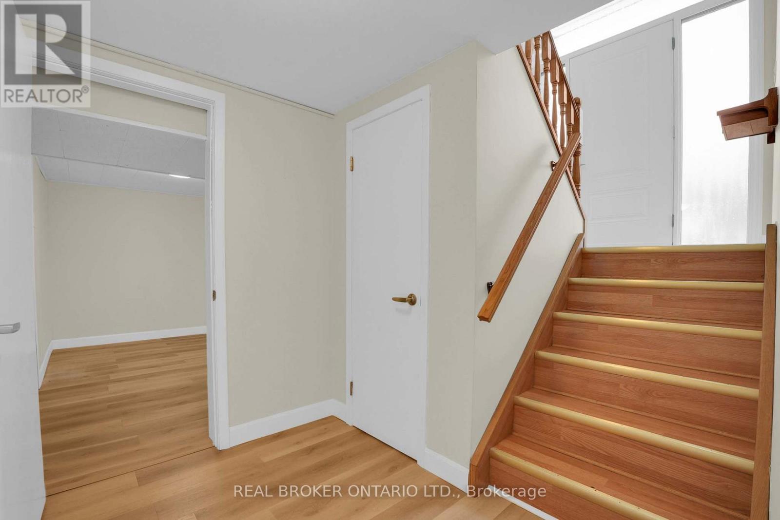 37 Nicklin Crescent, Guelph, ON - Indoor Photo Showing Other Room