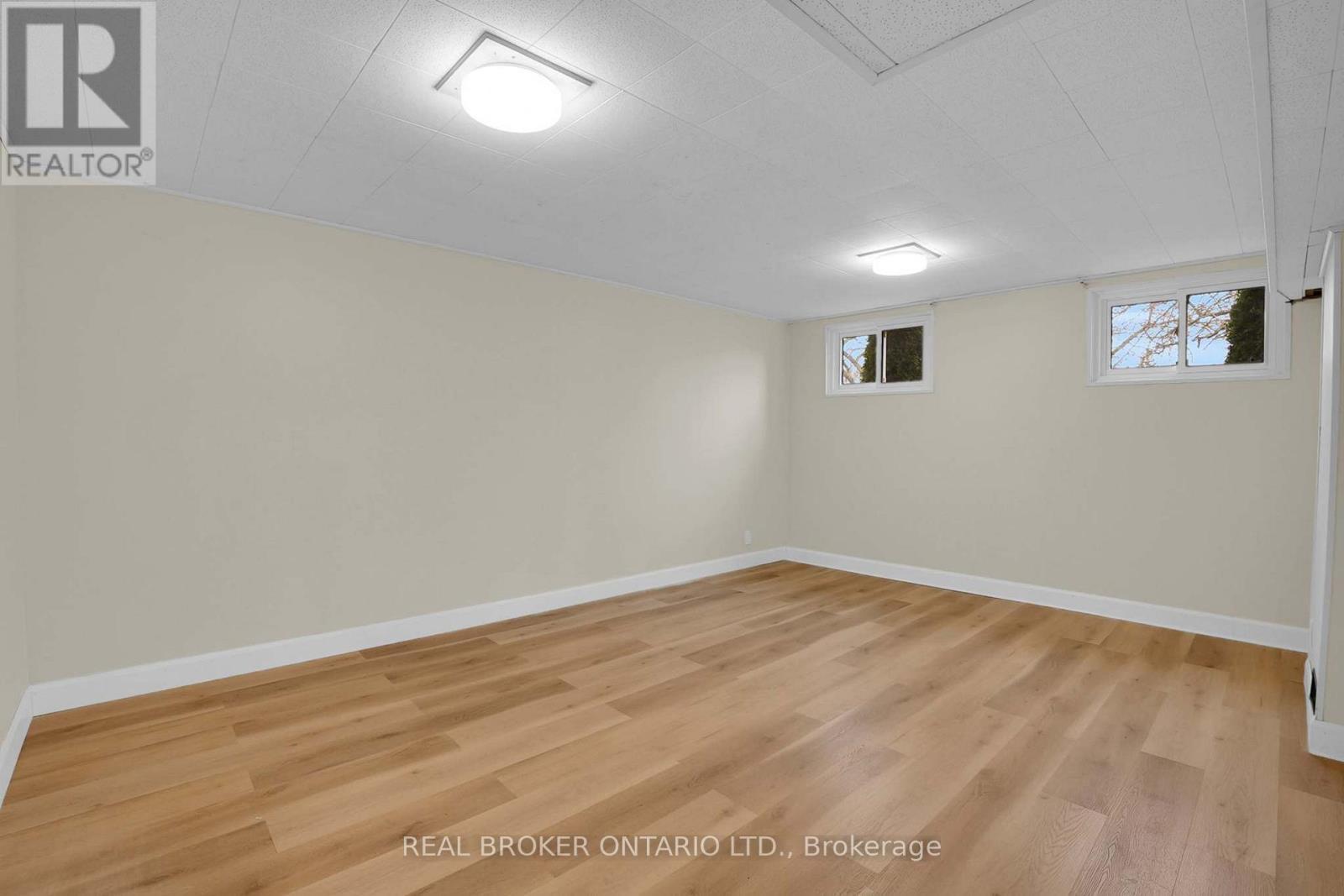 37 Nicklin Crescent, Guelph, ON - Indoor Photo Showing Other Room
