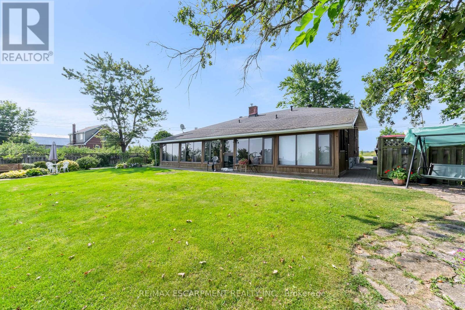 609 Green Mountain Road E, Hamilton, ON - Outdoor