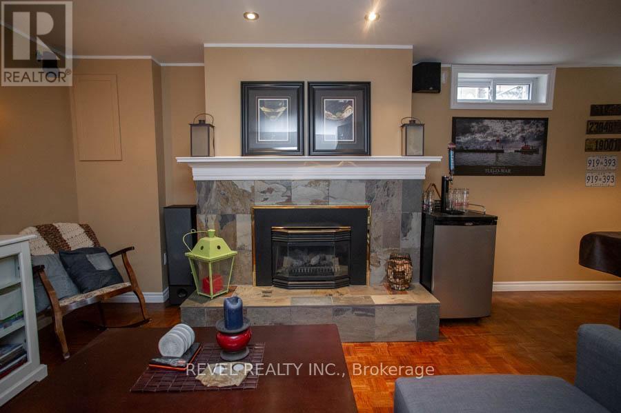 102 Century Hill Drive, Kitchener, ON - Indoor Photo Showing Living Room With Fireplace