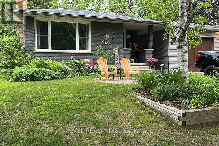 102 Century Hill Drive, Kitchener, ON - Outdoor
