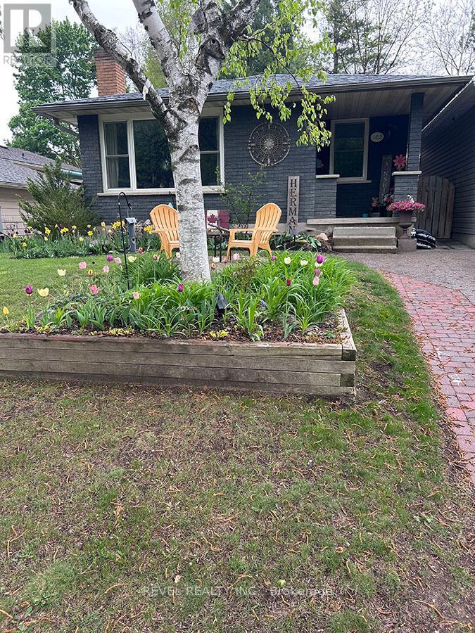 102 Century Hill Drive, Kitchener, ON - Outdoor