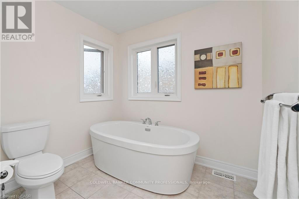 4 Macbean Crescent, Hamilton, ON - Indoor Photo Showing Bathroom