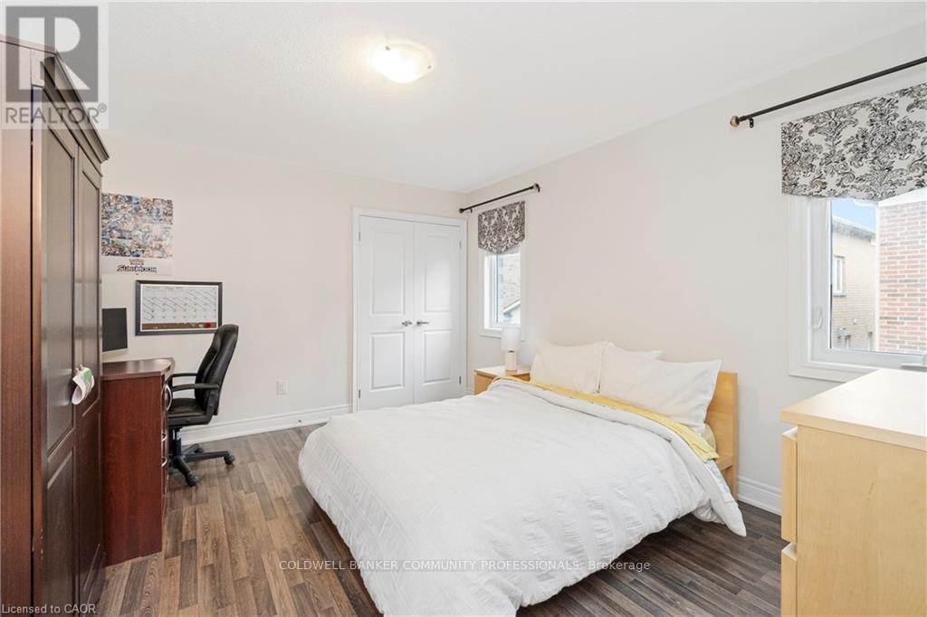 4 Macbean Crescent, Hamilton, ON - Indoor Photo Showing Bedroom