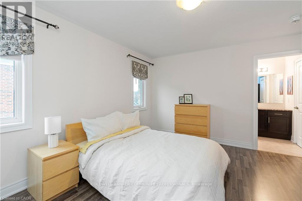4 Macbean Crescent, Hamilton, ON - Indoor Photo Showing Bedroom