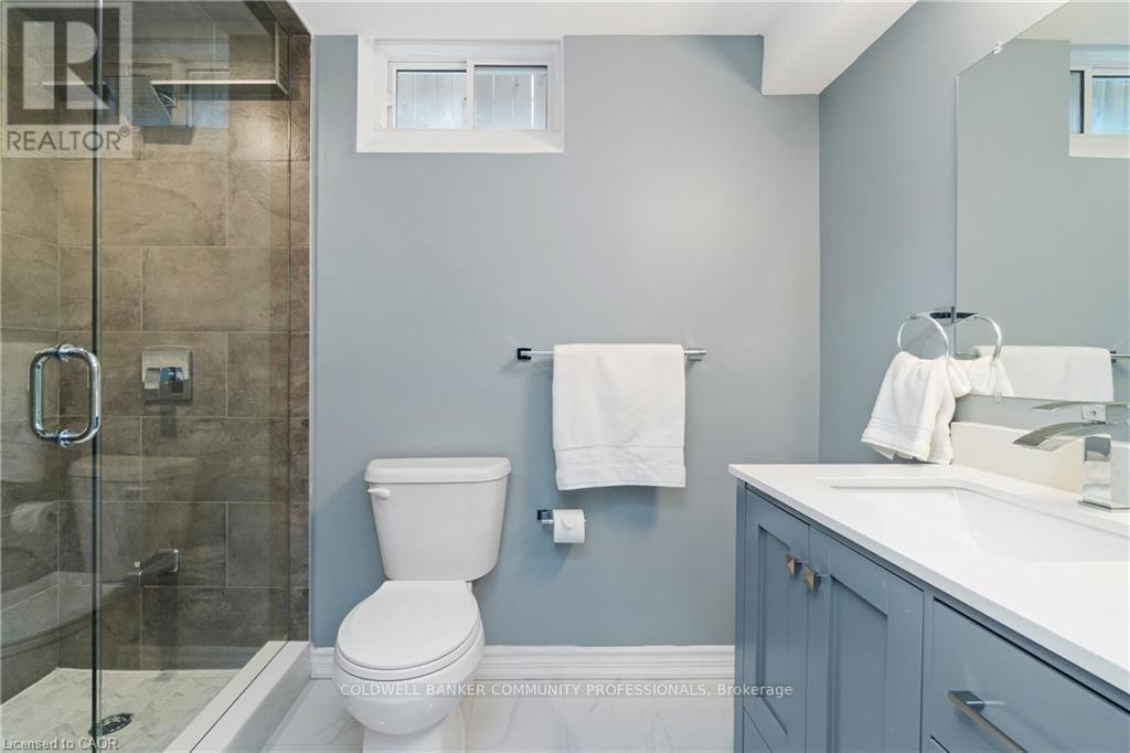4 Macbean Crescent, Hamilton, ON - Indoor Photo Showing Bathroom
