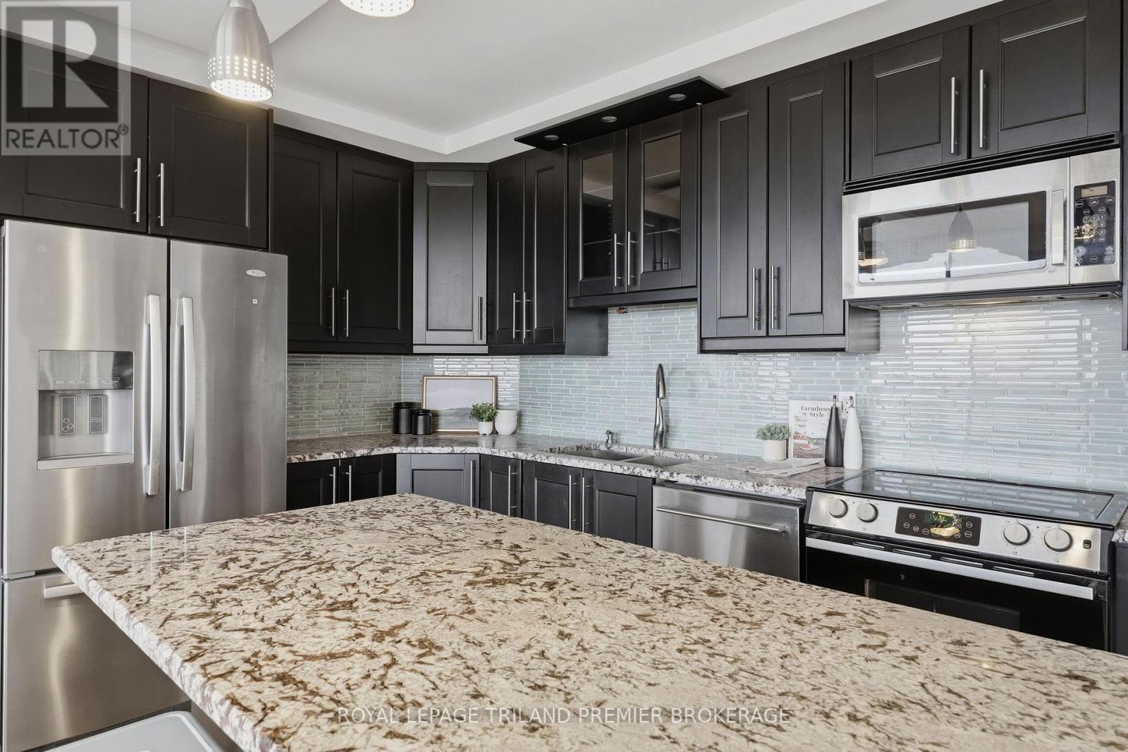 1004 - 600 Talbot Street, London East (East F), ON