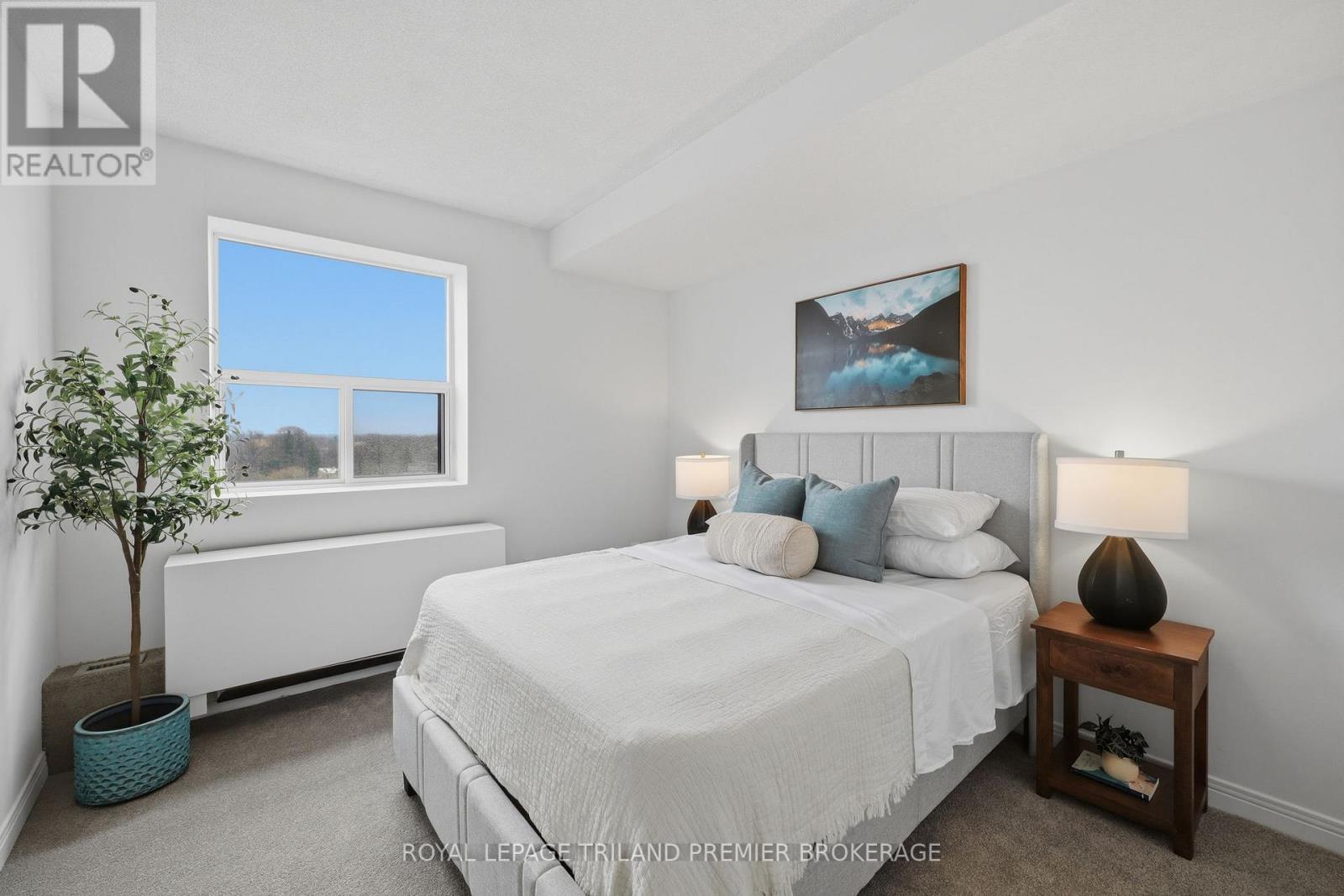 1004 - 600 Talbot Street, London East (East F), ON