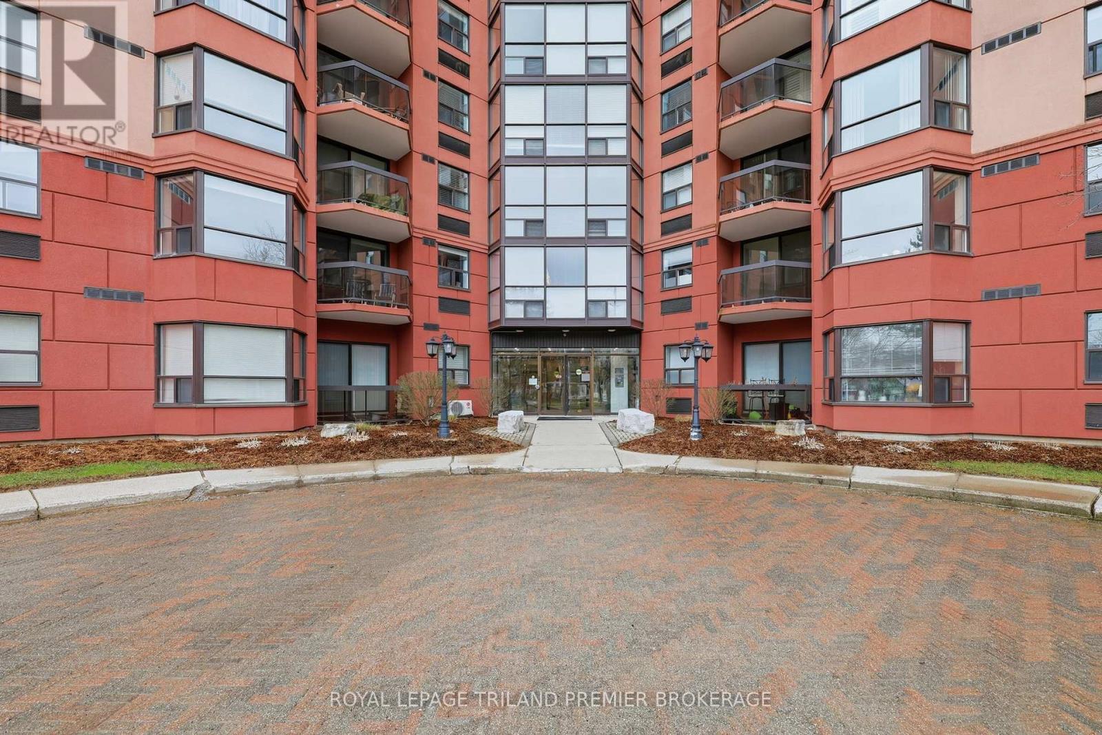 1004 - 600 Talbot Street, London East (East F), ON