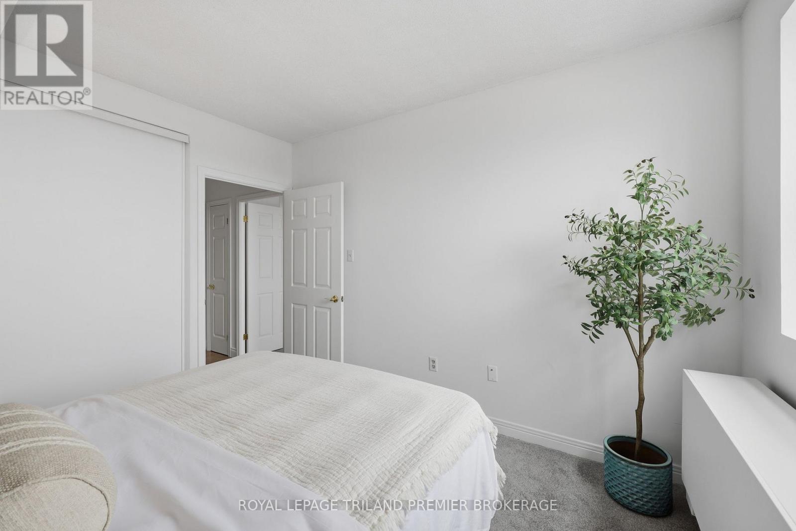 1004 - 600 Talbot Street, London East (East F), ON