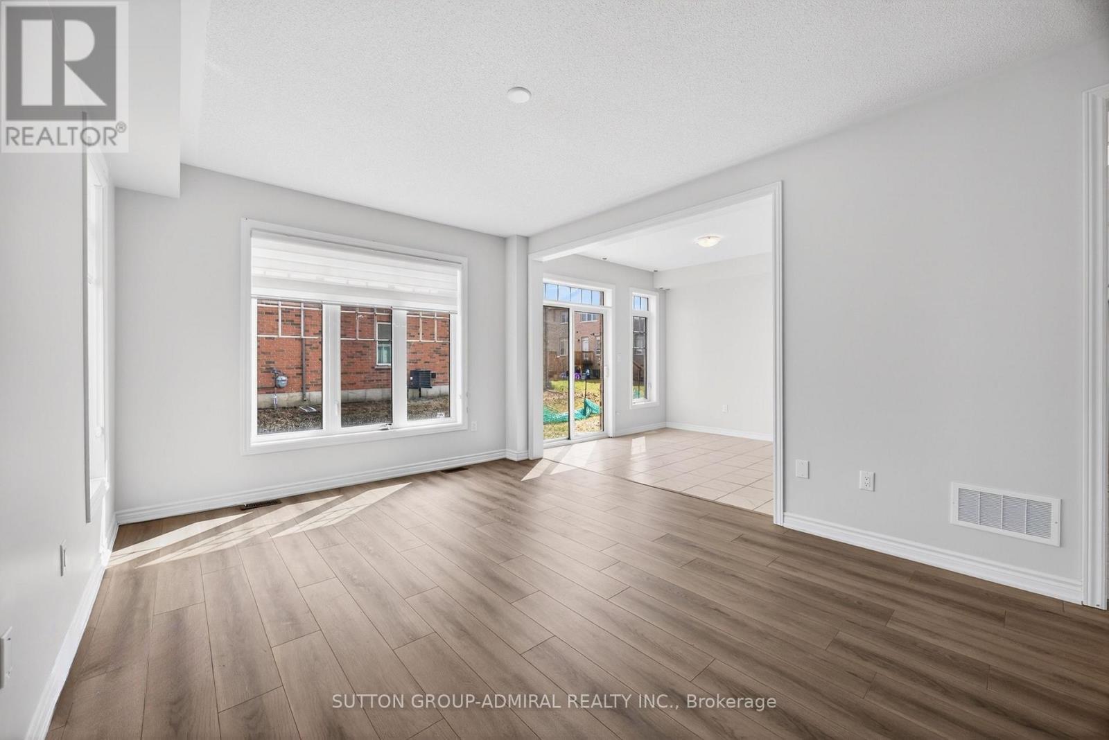 Family Room - 2237 Grainger Loop, Innisfil, ON - Indoor