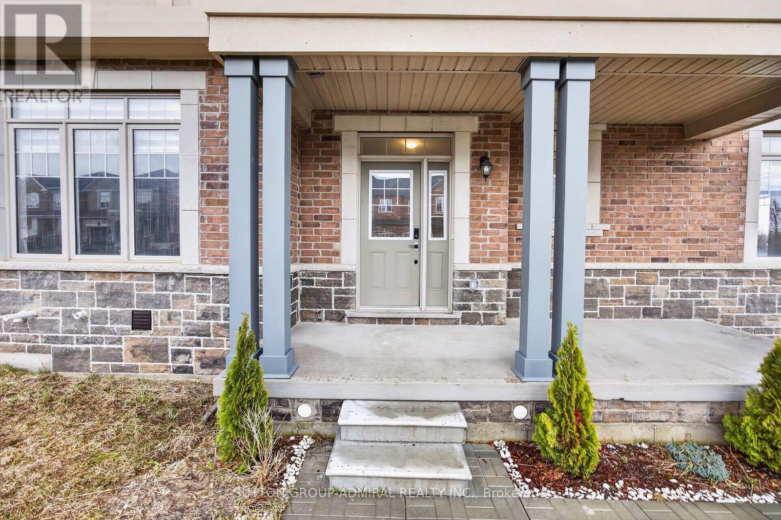 2237 Grainger Loop, Innisfil, ON - Outdoor With Facade