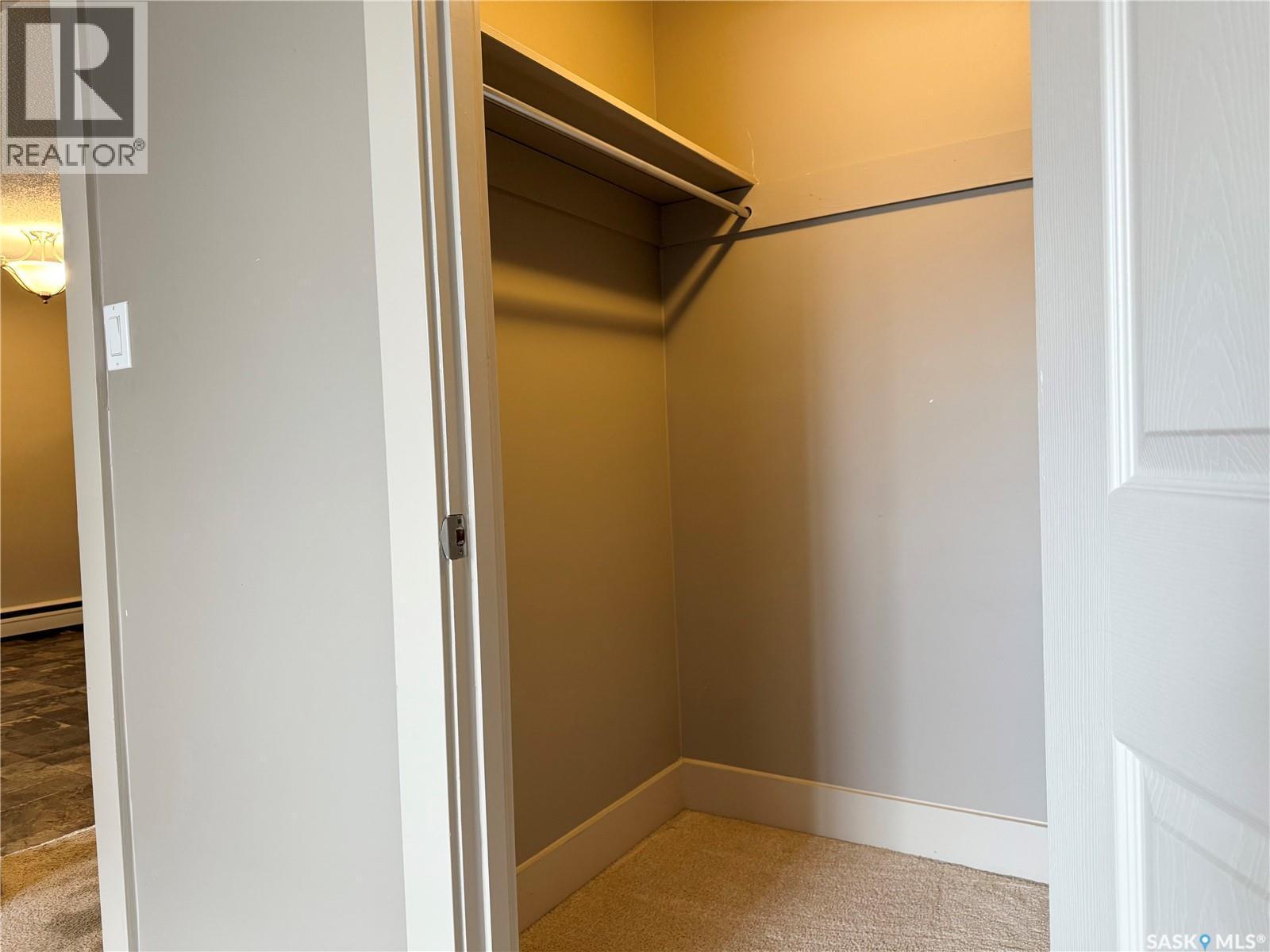 8 2707 7Th Street E, Saskatoon, SK - Indoor Photo Showing Other Room