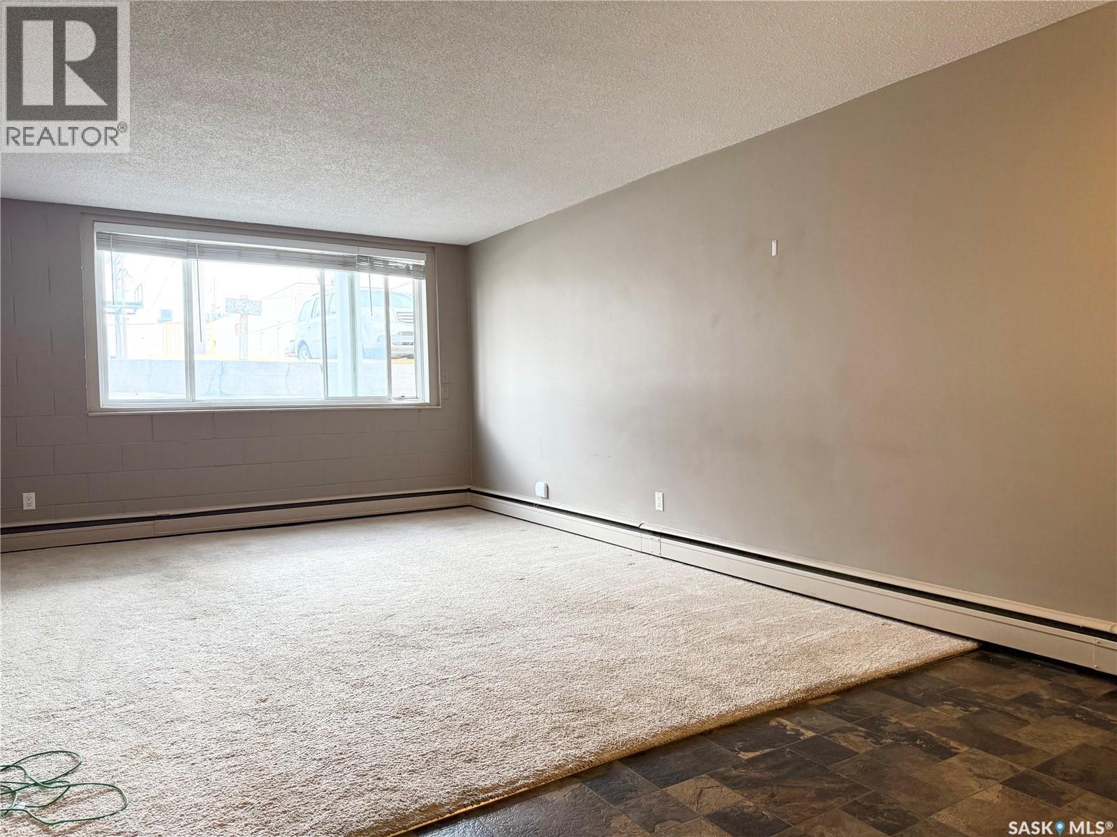 8 2707 7Th Street E, Saskatoon, SK - Indoor Photo Showing Other Room
