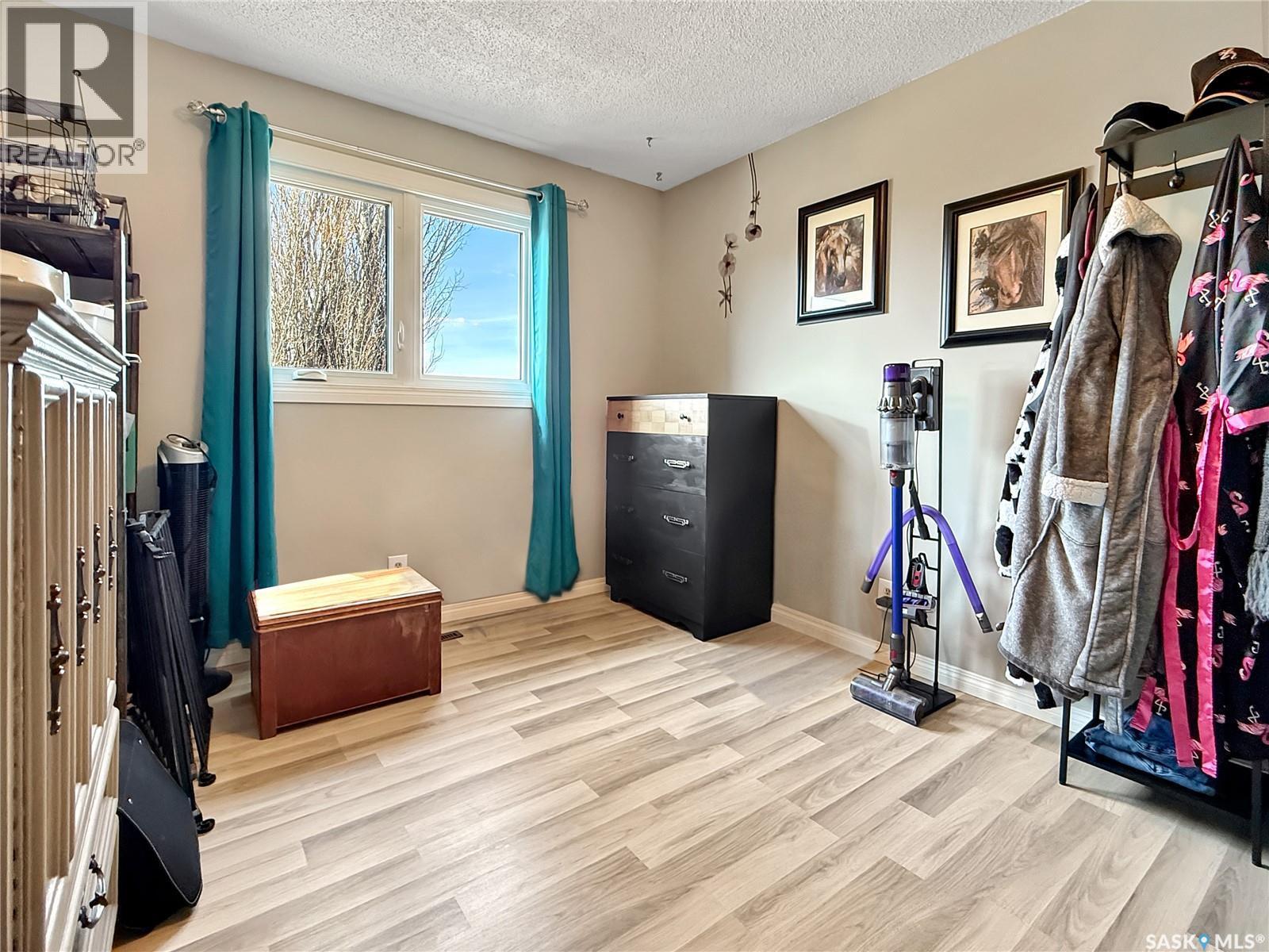 290 Burke Crescent, Swift Current, SK - Indoor