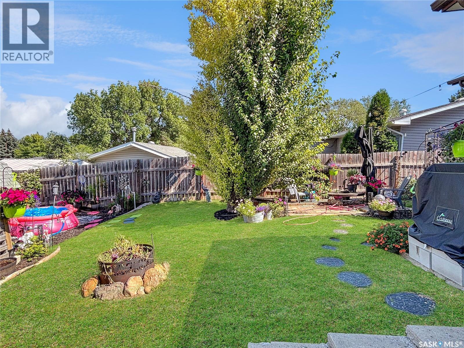 290 Burke Crescent, Swift Current, SK - Outdoor