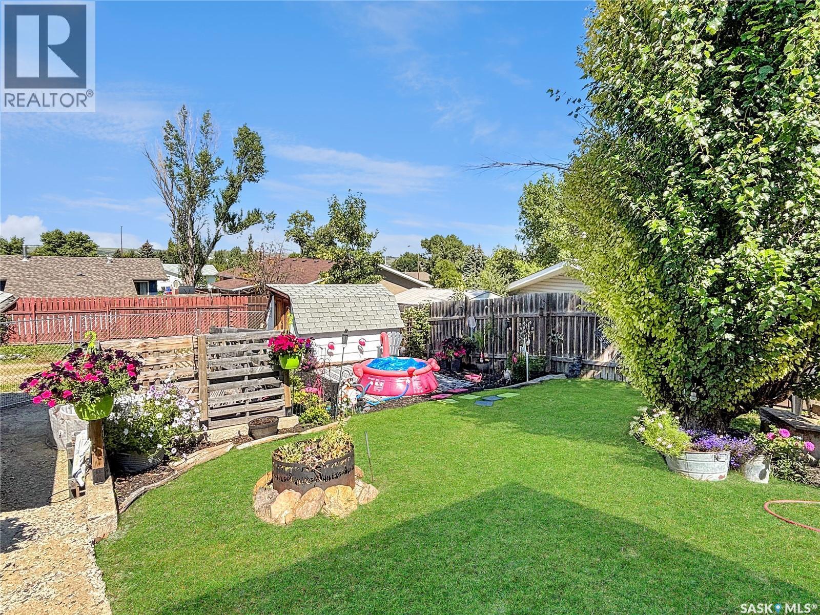 290 Burke Crescent, Swift Current, SK - Outdoor