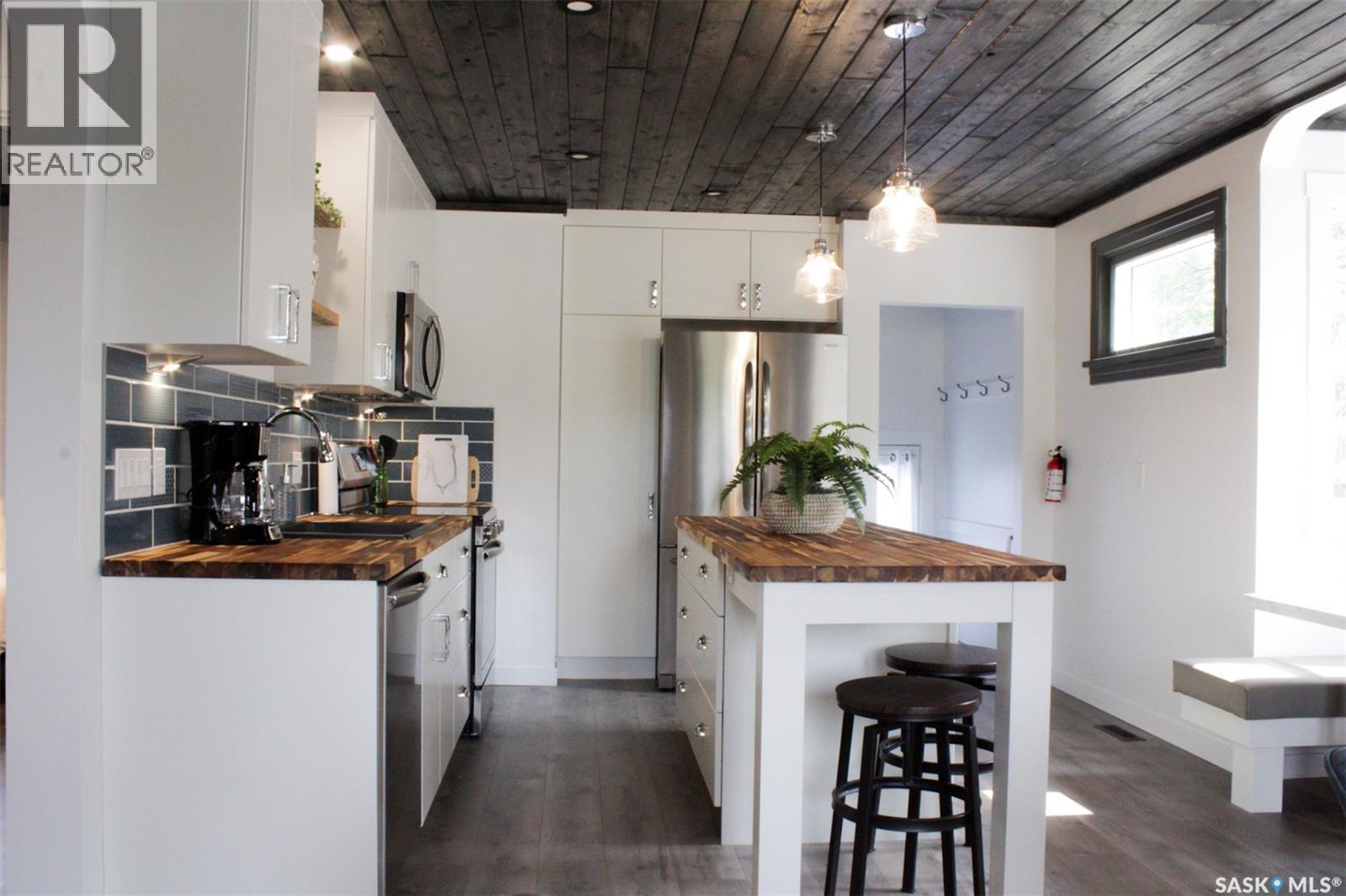2014 3Rd Street, Rosthern, SK - Indoor Photo Showing Kitchen