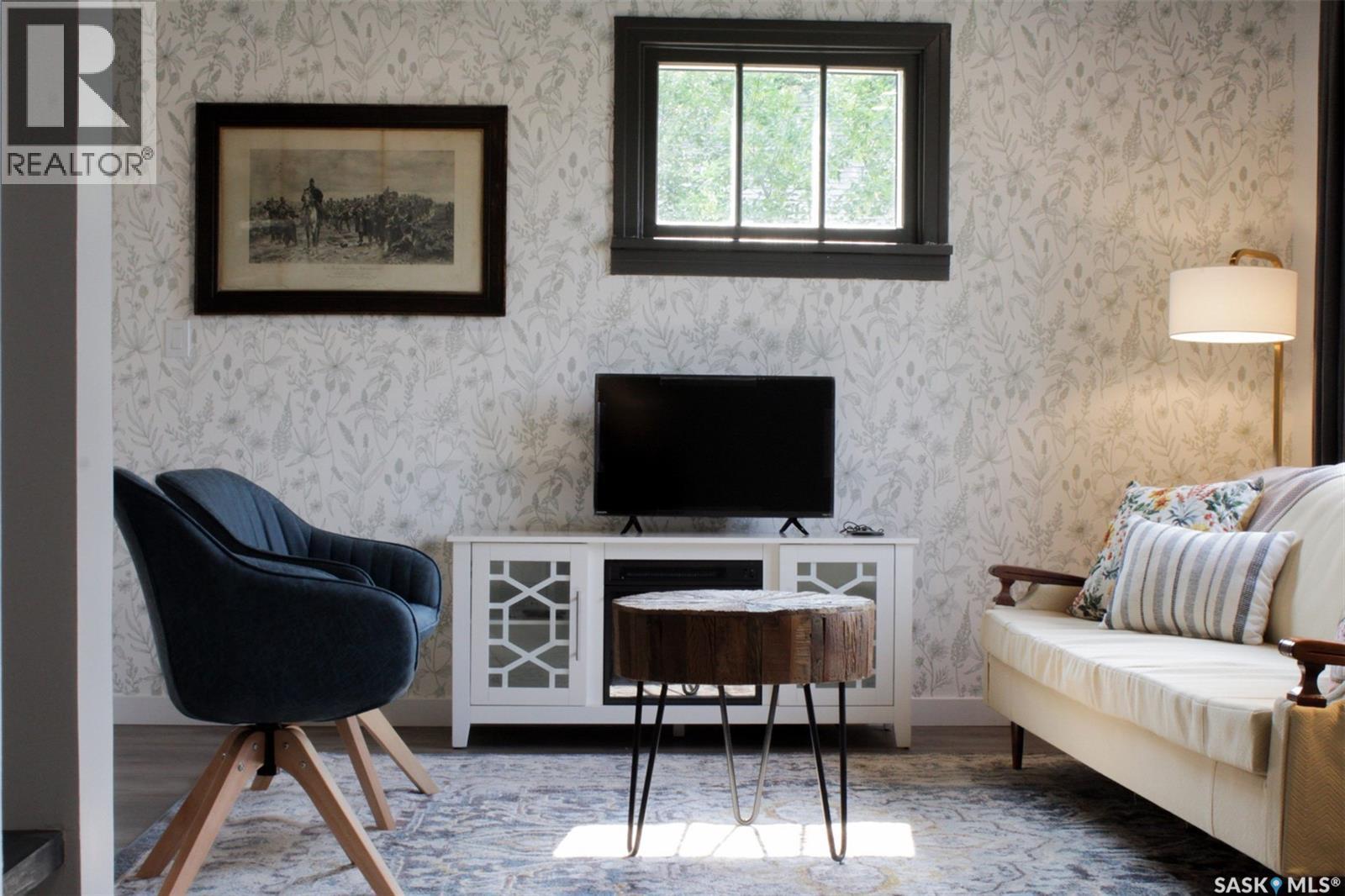 2014 3Rd Street, Rosthern, SK - Indoor