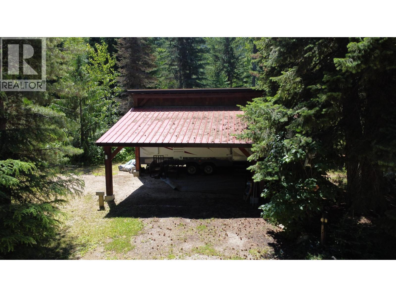 212 Island View Road, Nakusp, BC