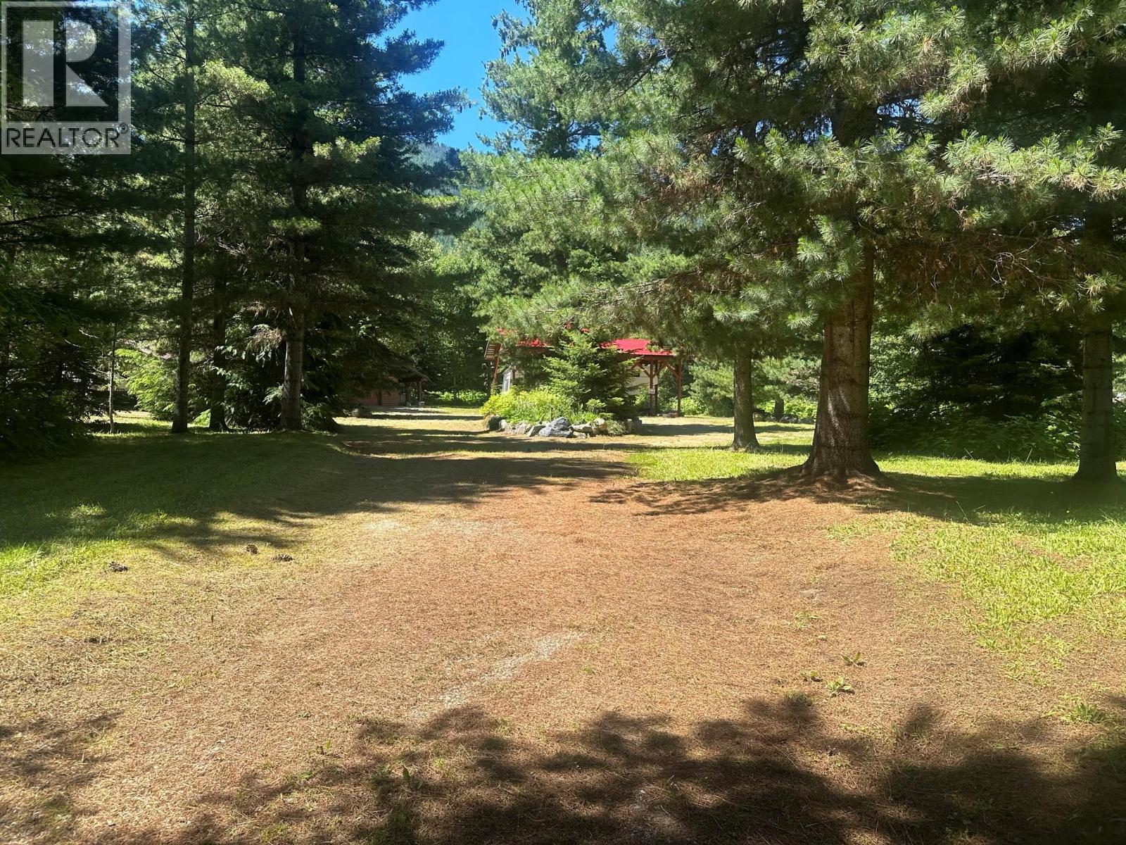 212 Island View Road, Nakusp, BC