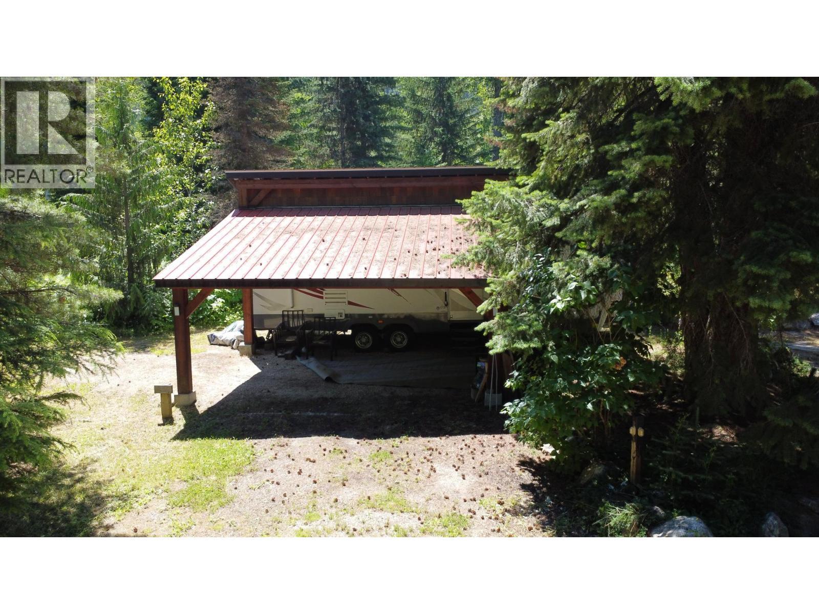 212 Island View Road, Nakusp, BC