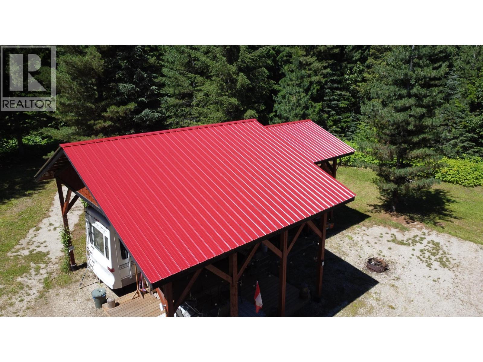 212 Island View Road, Nakusp, BC