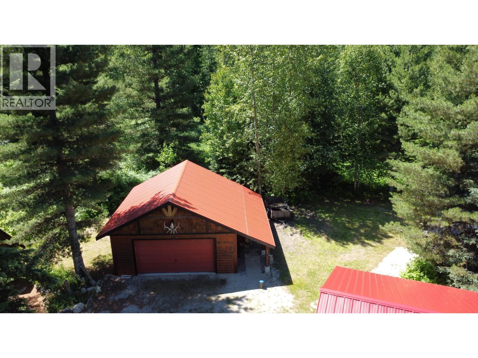 212 Island View Road, Nakusp, BC