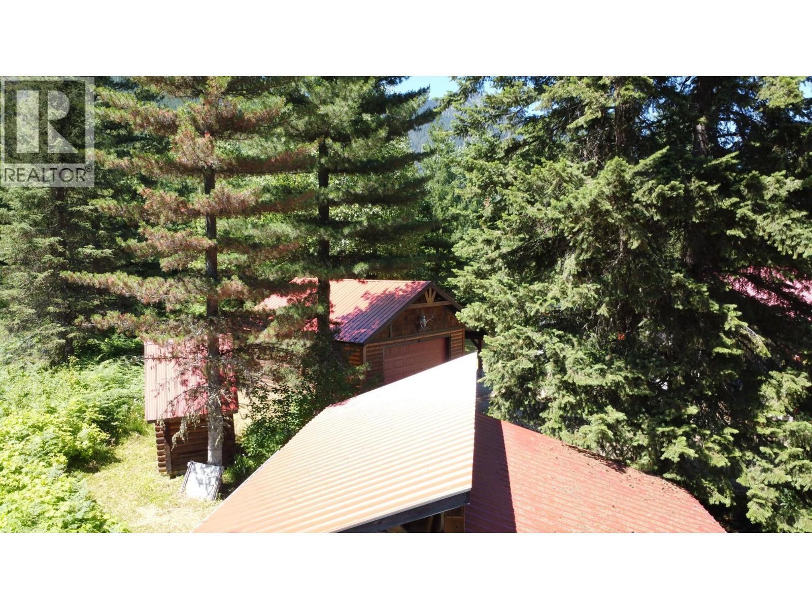 212 Island View Road, Nakusp, BC