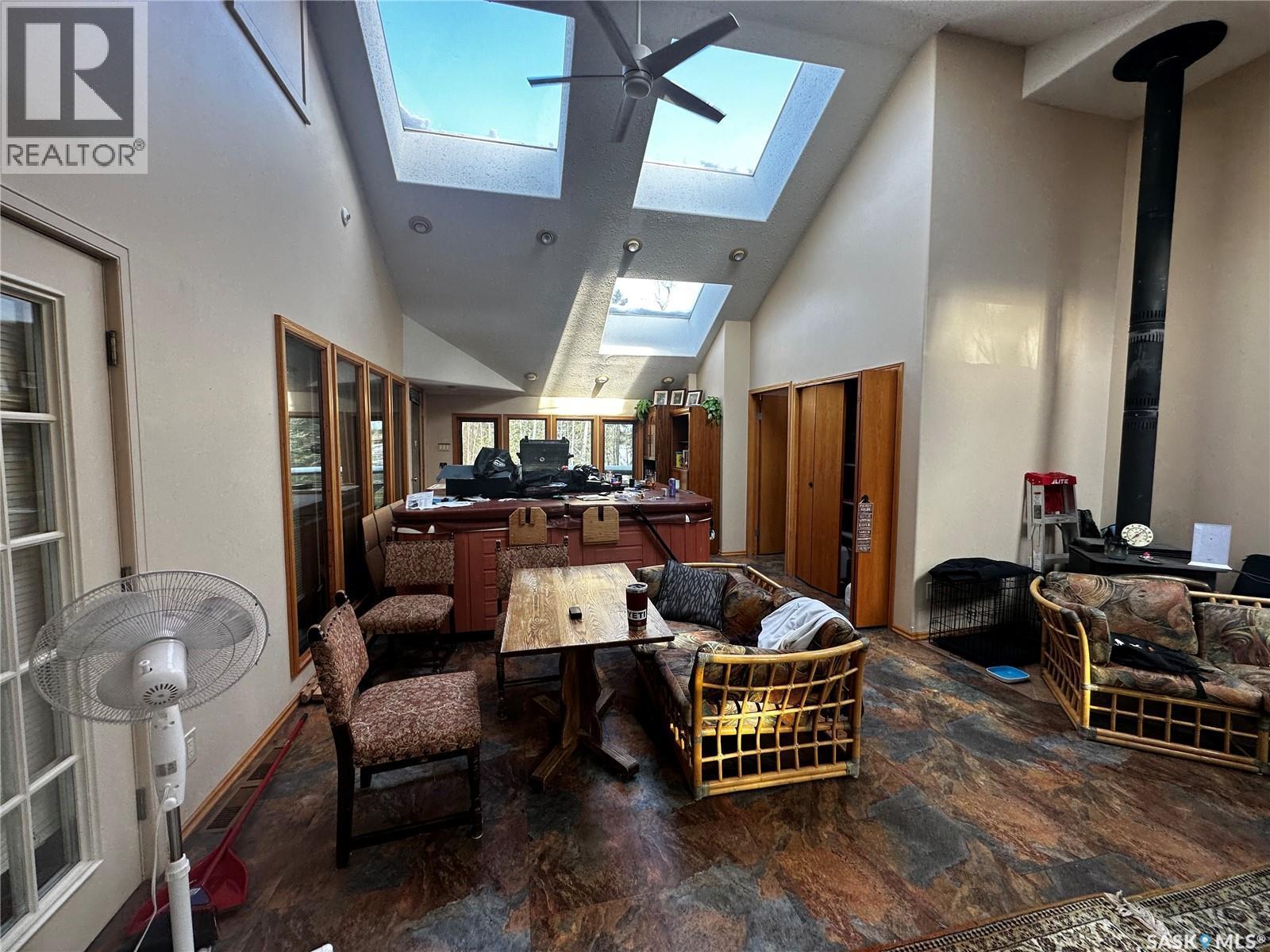 1604 Mahigan Crescent, Northern Admin District, SK - Indoor Photo Showing Other Room