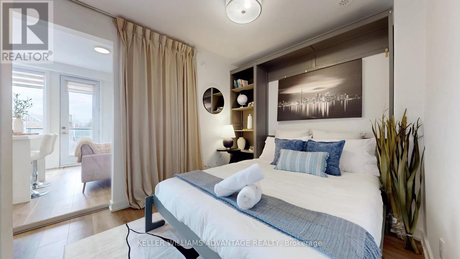 2 - 1479 O'Connor Drive, Toronto, ON - Indoor Photo Showing Bedroom