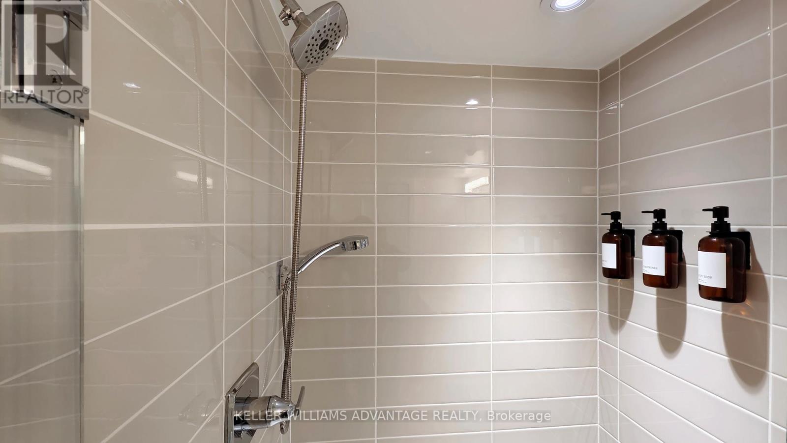 2 - 1479 O'Connor Drive, Toronto, ON - Indoor With Storage