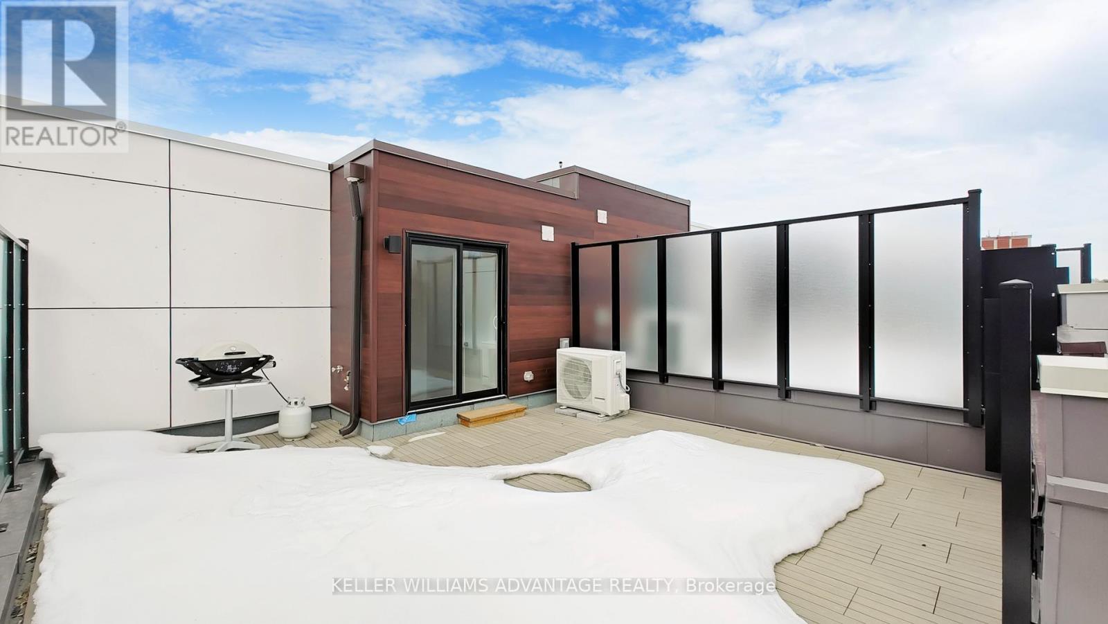 2 - 1479 O'Connor Drive, Toronto, ON - Outdoor With Exterior
