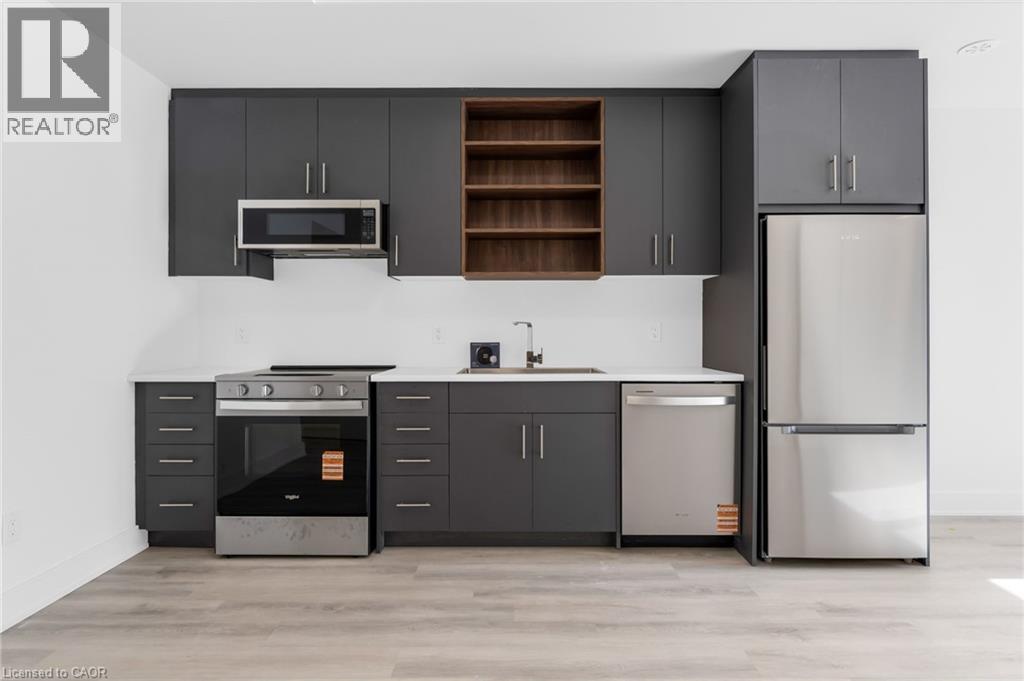 132 Everett Common, St. Catharines, ON - Indoor Photo Showing Kitchen