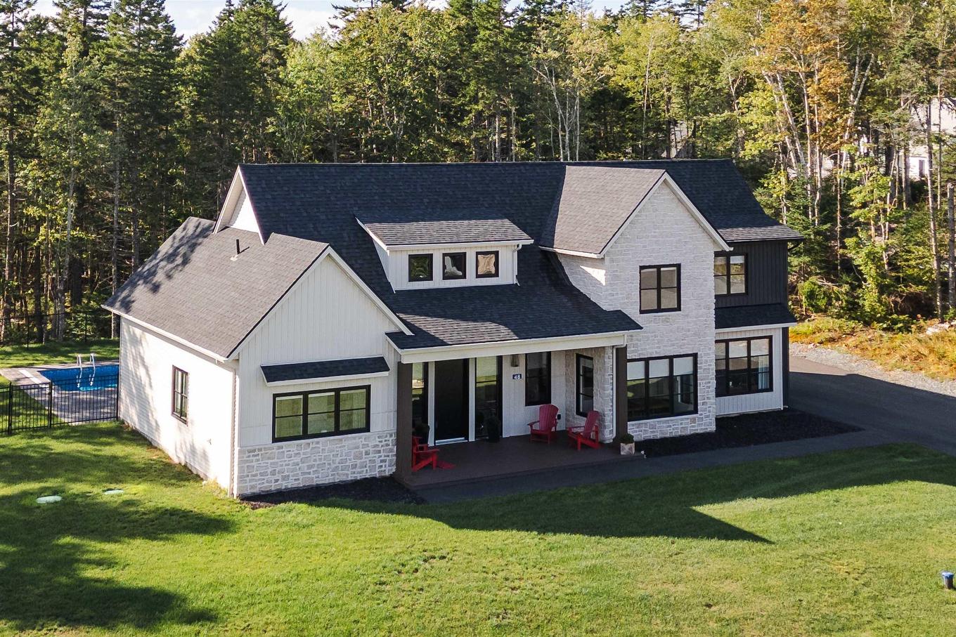 48 Heatherton Crescent, Fall River, NS