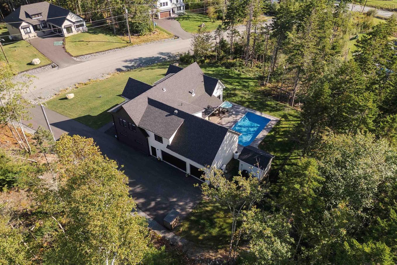 48 Heatherton Crescent, Fall River, NS