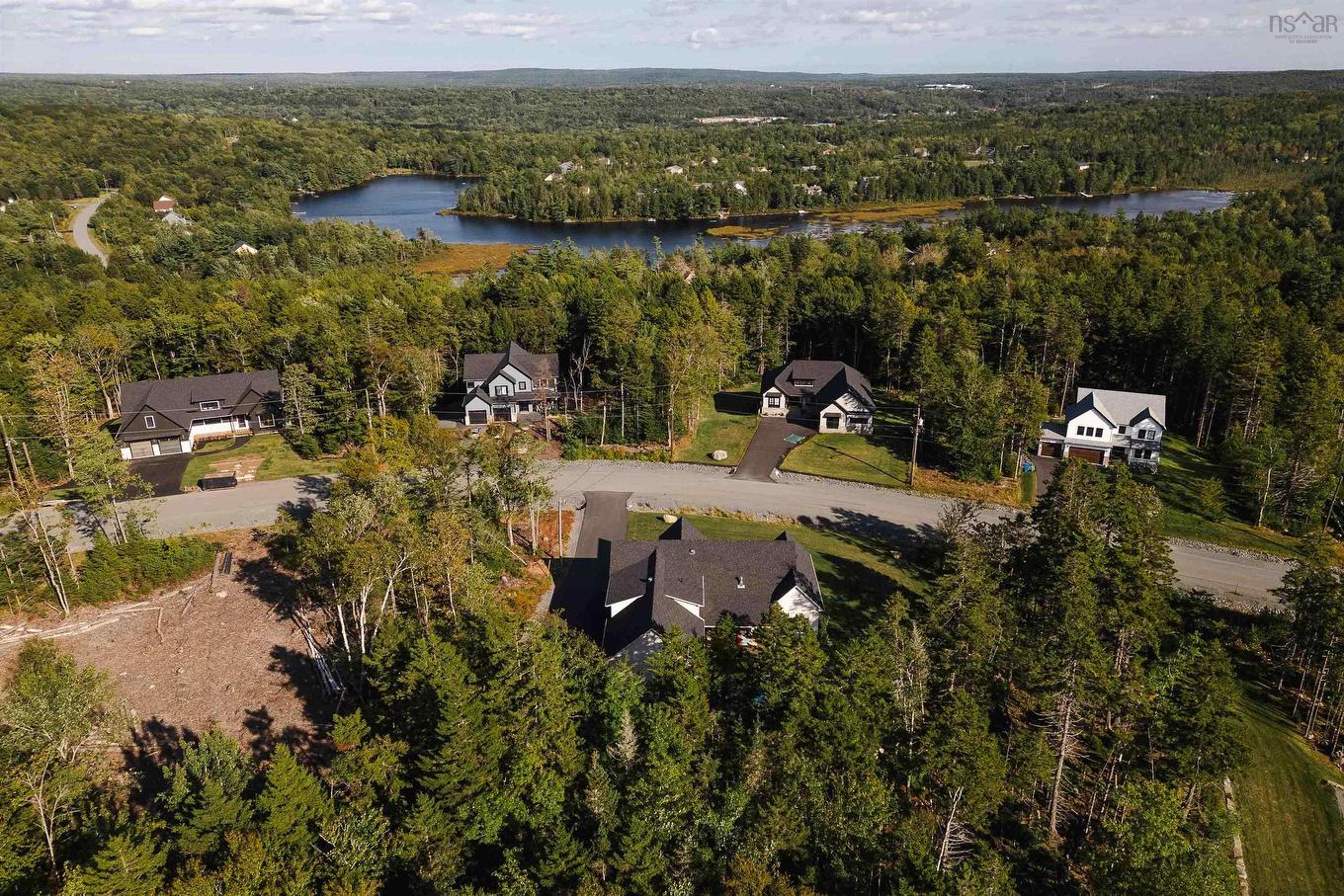 48 Heatherton Crescent, Fall River, NS