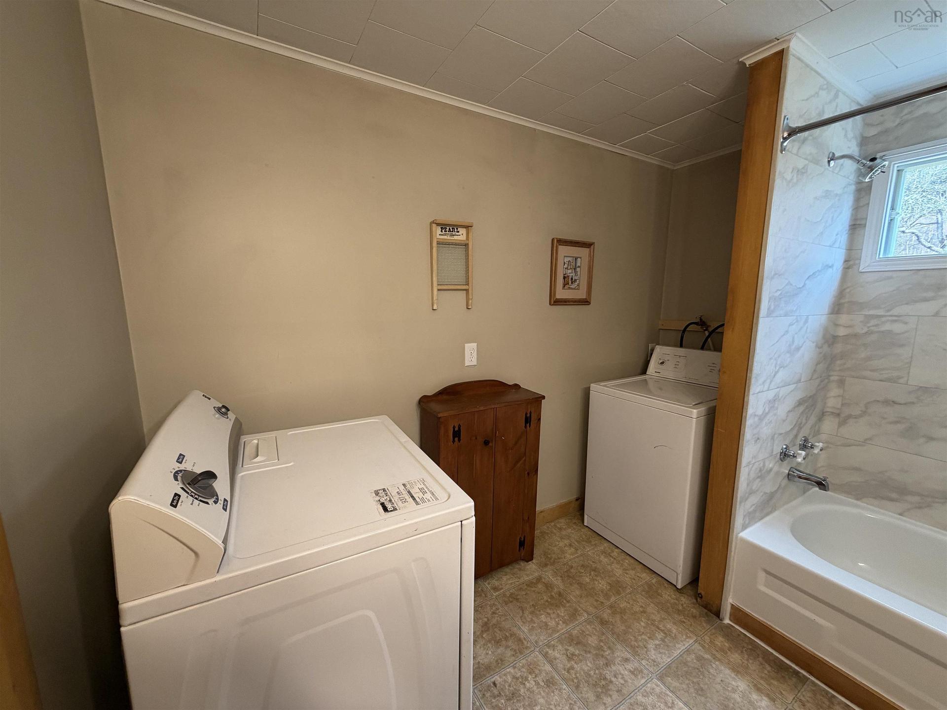 6183 Highway 209, Fraserville, NS