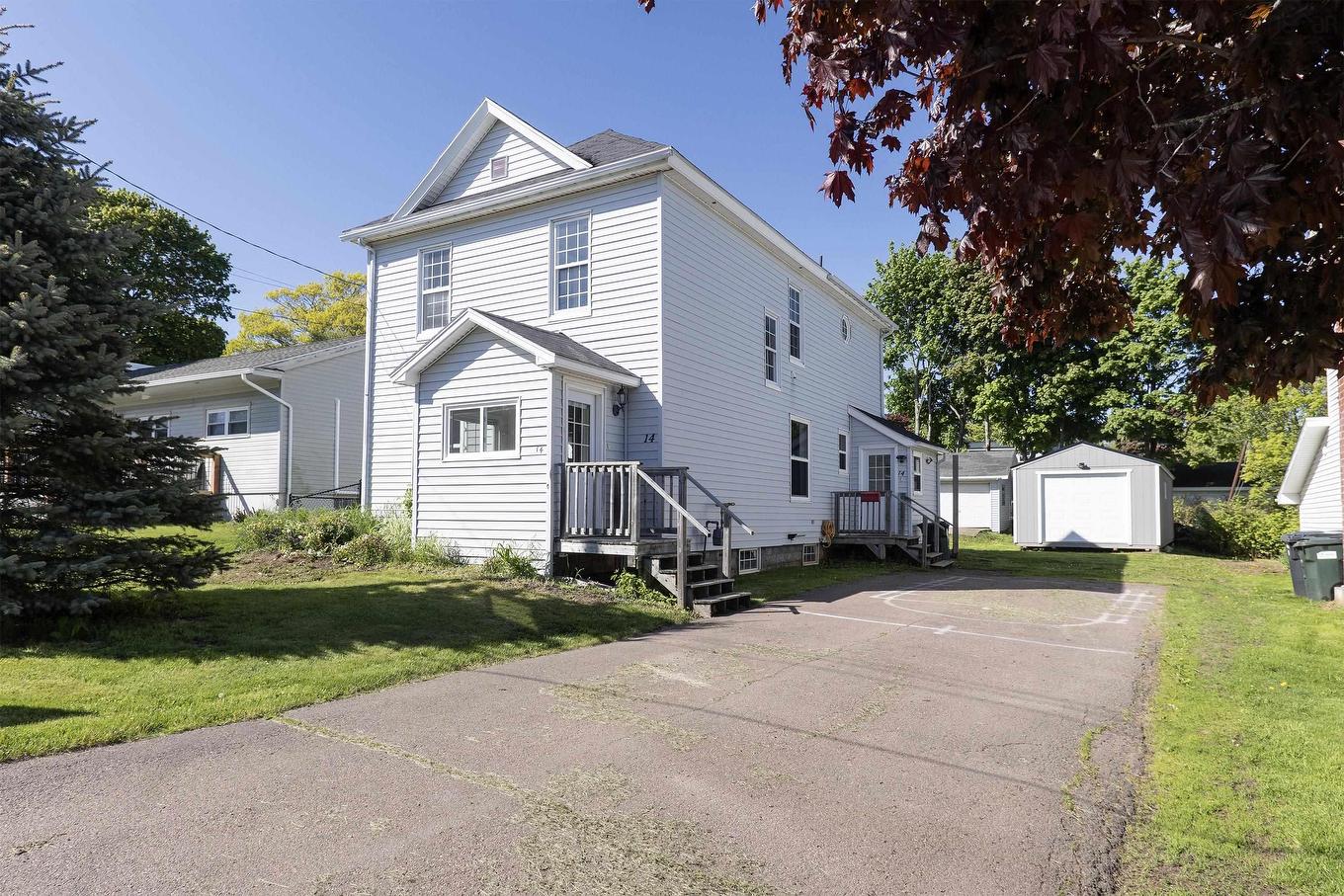 14 Allison Avenue, Amherst, NS